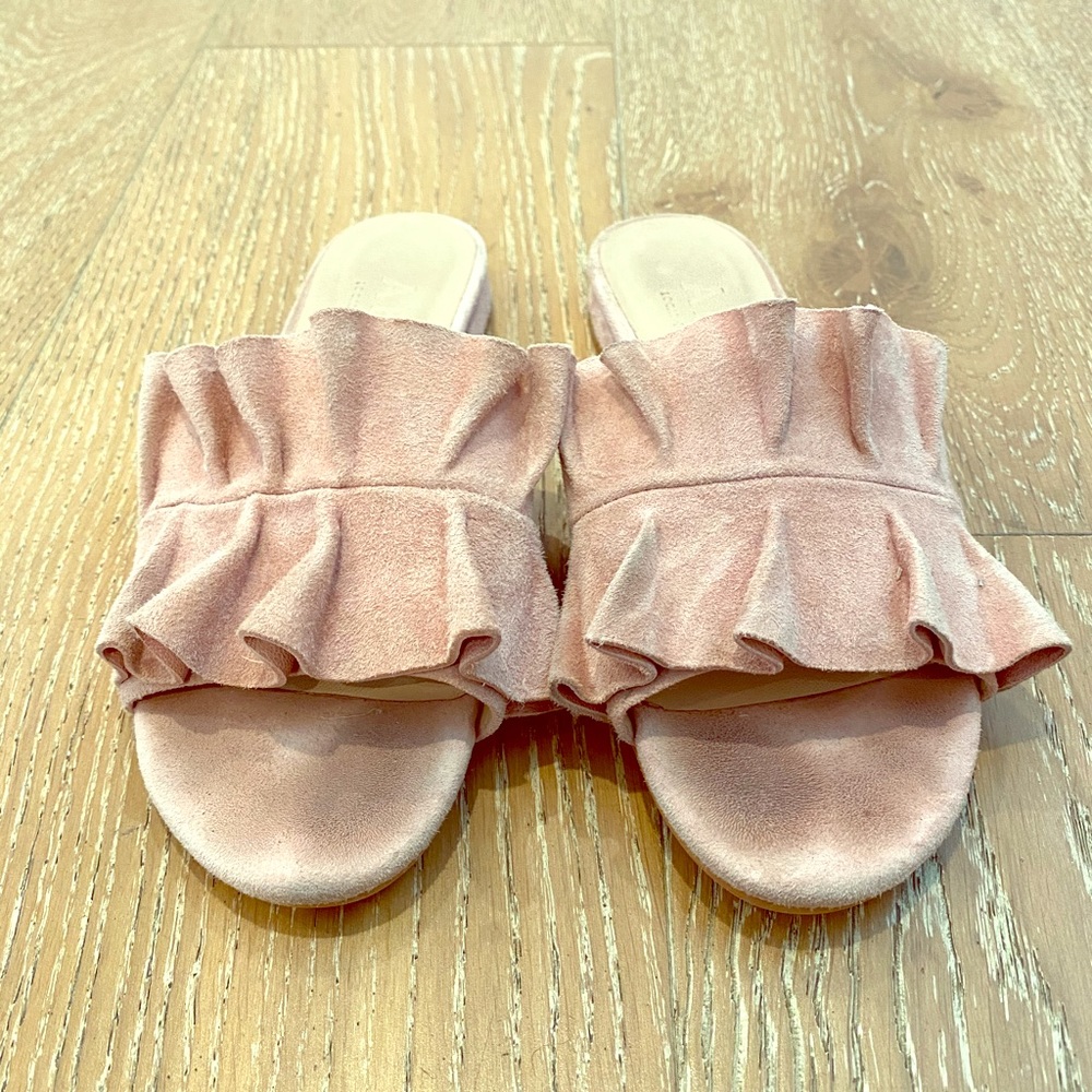ABLE Marlene Ruffle Sandal - size 6
